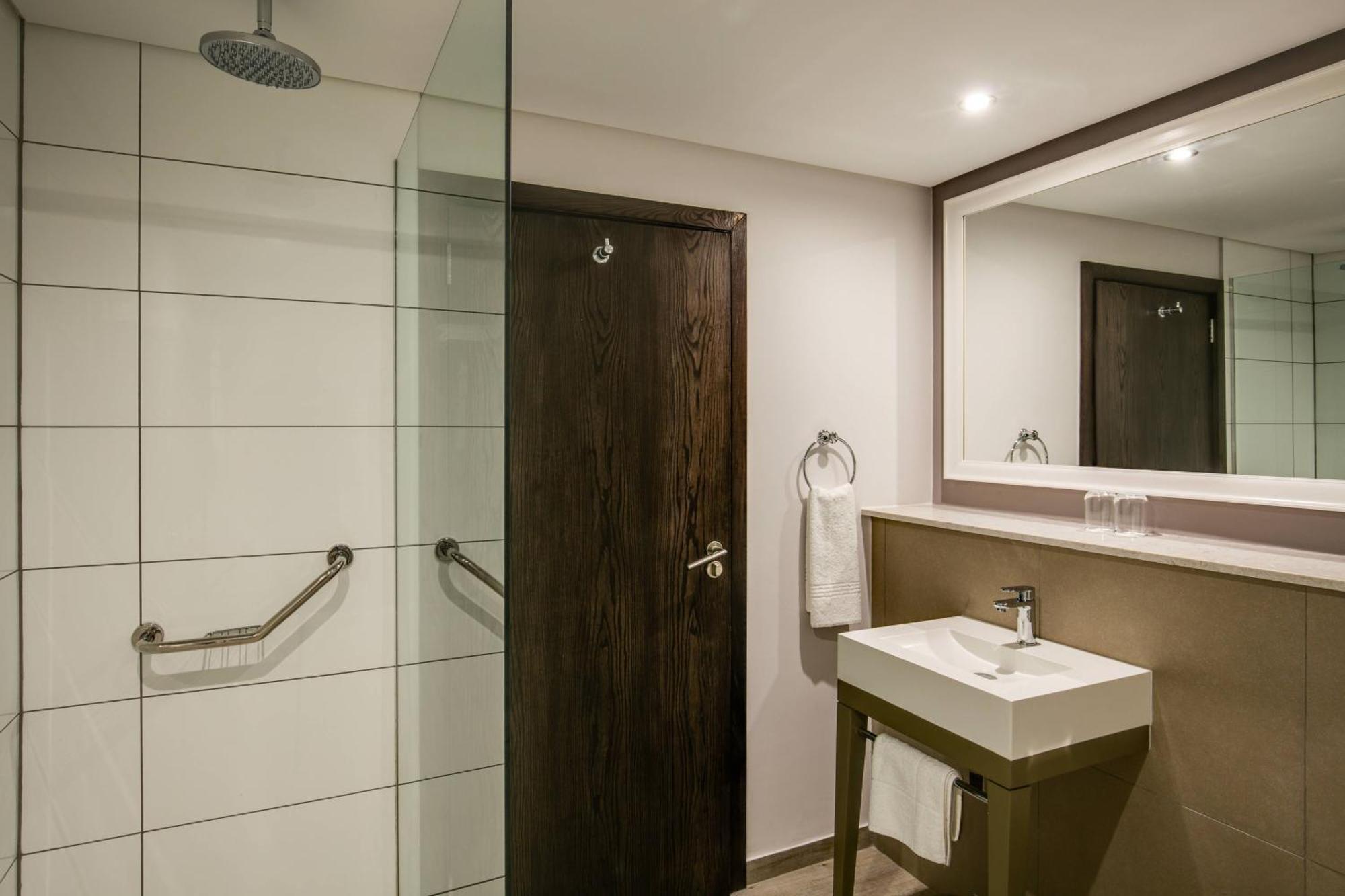 Protea Hotel By Marriott Durban Umhlanga Екстер'єр фото