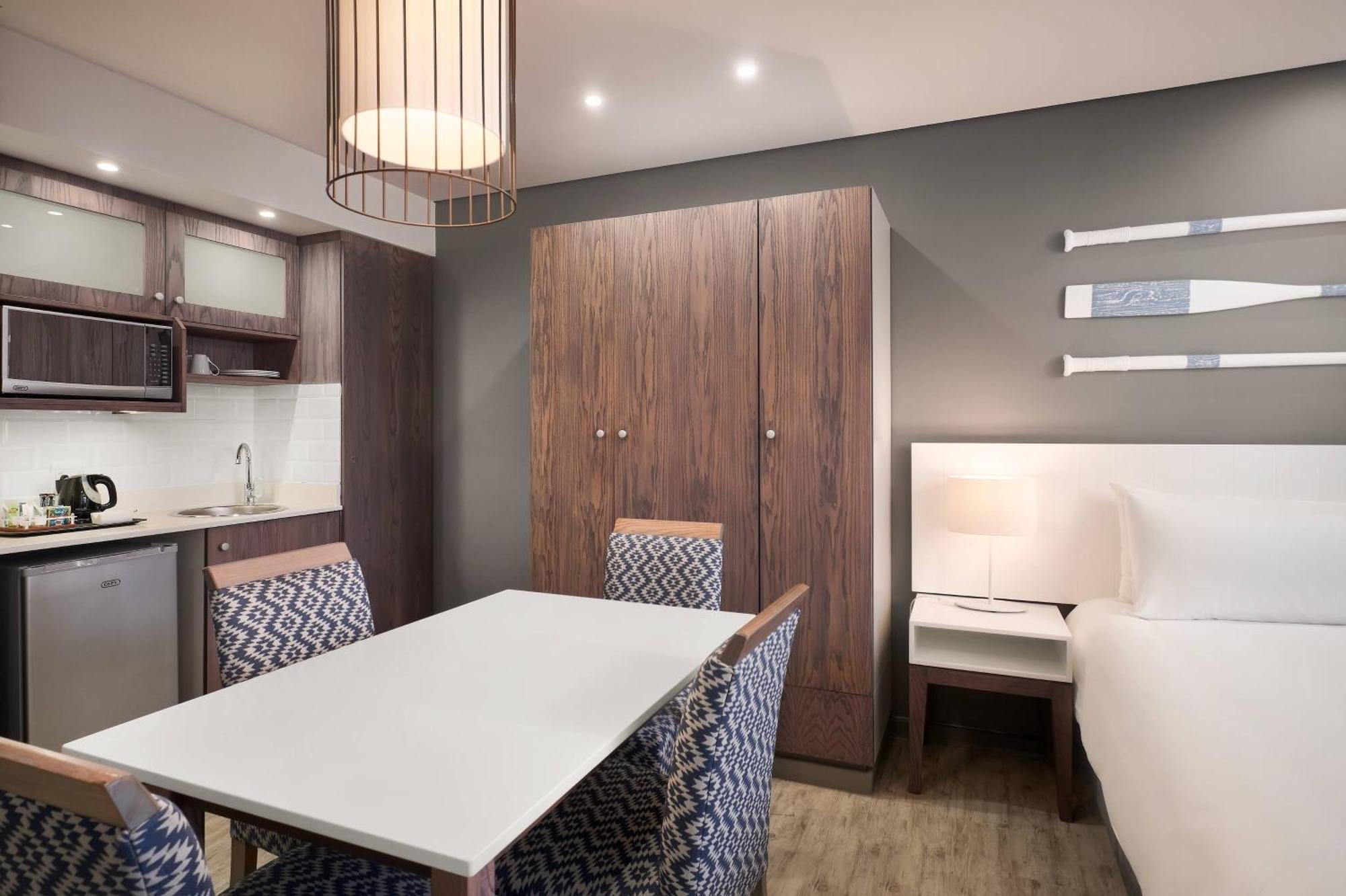 Protea Hotel By Marriott Durban Umhlanga Екстер'єр фото